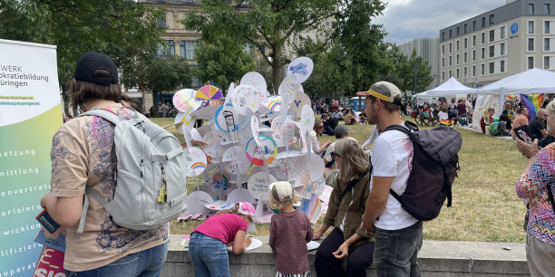 Offene Athmosphäre am Stand der Evangelischen Akademie Thüringen. (c) Tippelhoffer/EAT